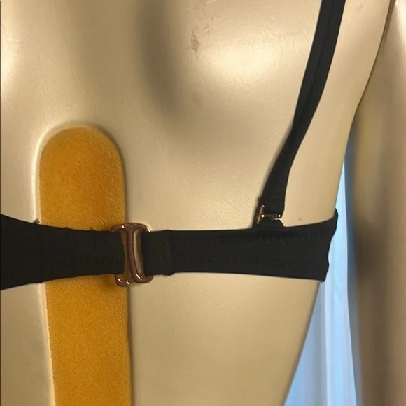 Shade & Shore Black One-Shoulder Swimsuit - Picture 8 of 8